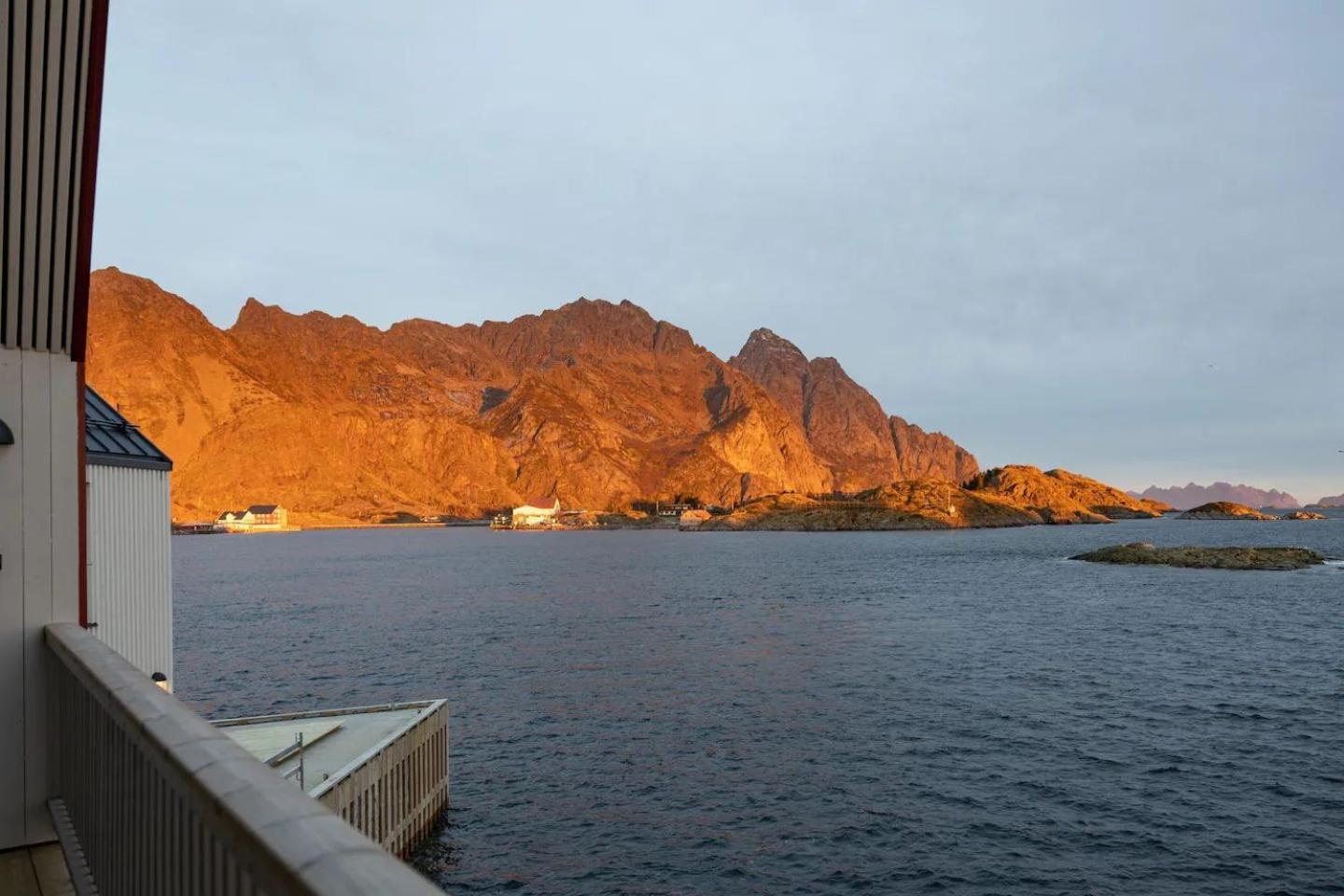 Leilighet Med Fantastisk Utsikt เฮนนิงวาสร์ ภายนอก รูปภาพ